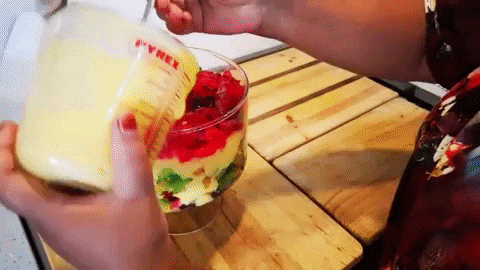Trifle recipe with custard and jelly