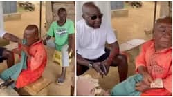 Man sheds tears in video as former customer who returned from abroad show him love in foreign currency