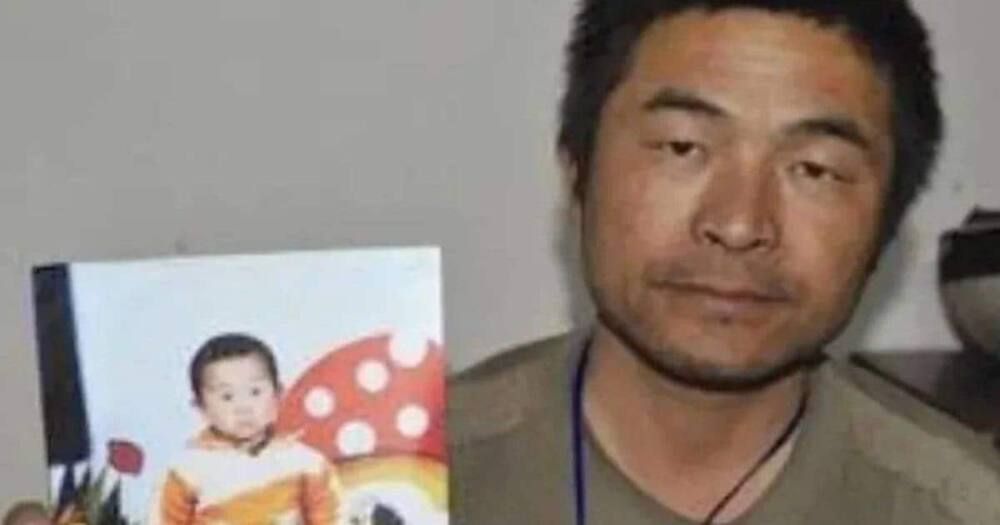 Guo Gangtang reunites with son who was abducted 24 years ago.