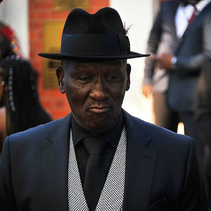 Bheki Cele biography age, child, wife, house, party, cell number and ...