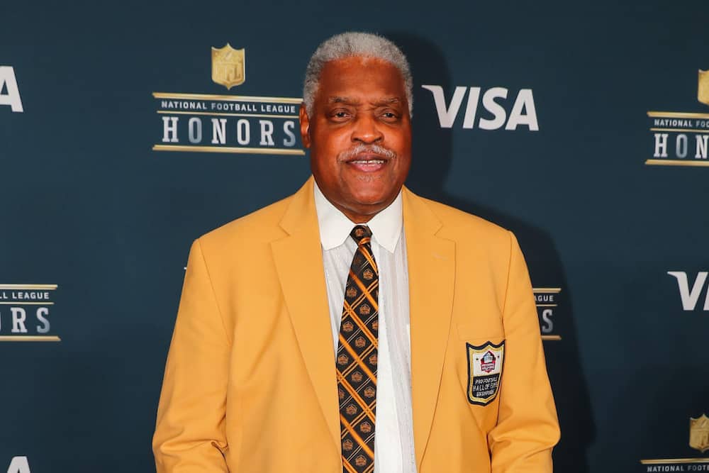 Which NFL team has the most black coaches