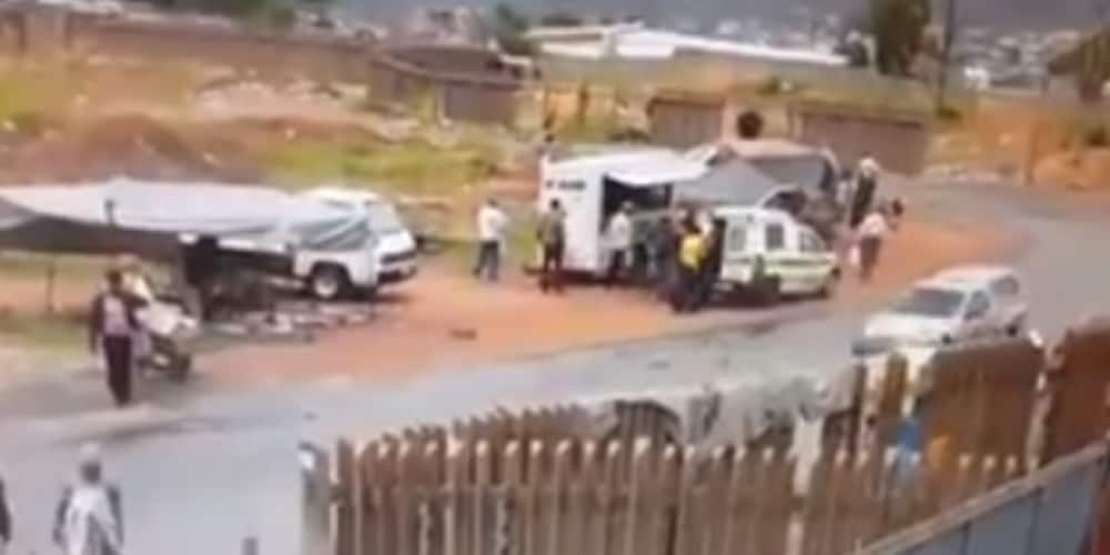 "This Country Is a Joke": SA Reacts to Clip of Cops Getting Robbed of Guns in Tembisa