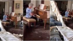 Beirut explosion: 79-year-old plays uplifting piano tune amid rubble