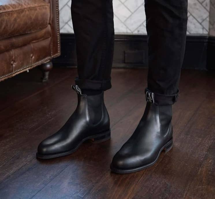 What boots are in style for men?