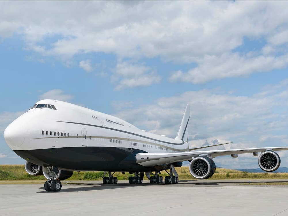 Who has the world's largest private jet?