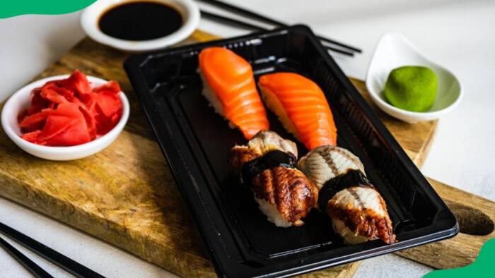 Sweet homemade eel sauce recipes with and without sake