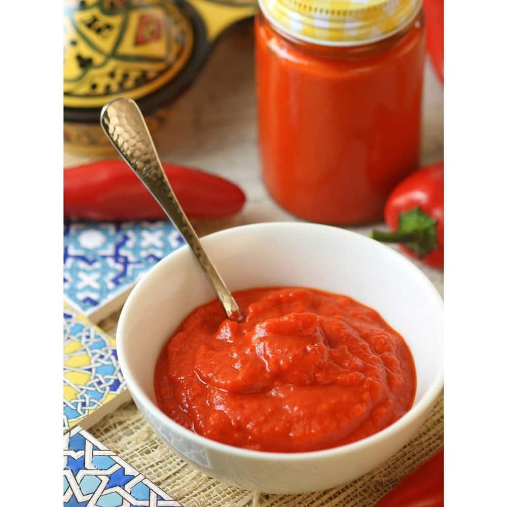 easy-and-delicious-chilli-sauce-recipe-briefly-co-za