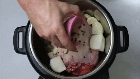 Cooking beef tongue in a pressure cooker