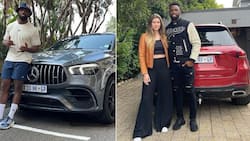 “Beasts”: Springboks’ Siya Kolisi drops snap of new Mercedes Benz ahead of the holidays