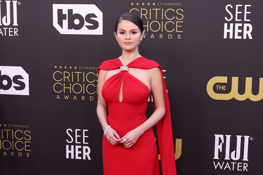 Who is Selena Gomez dating now?