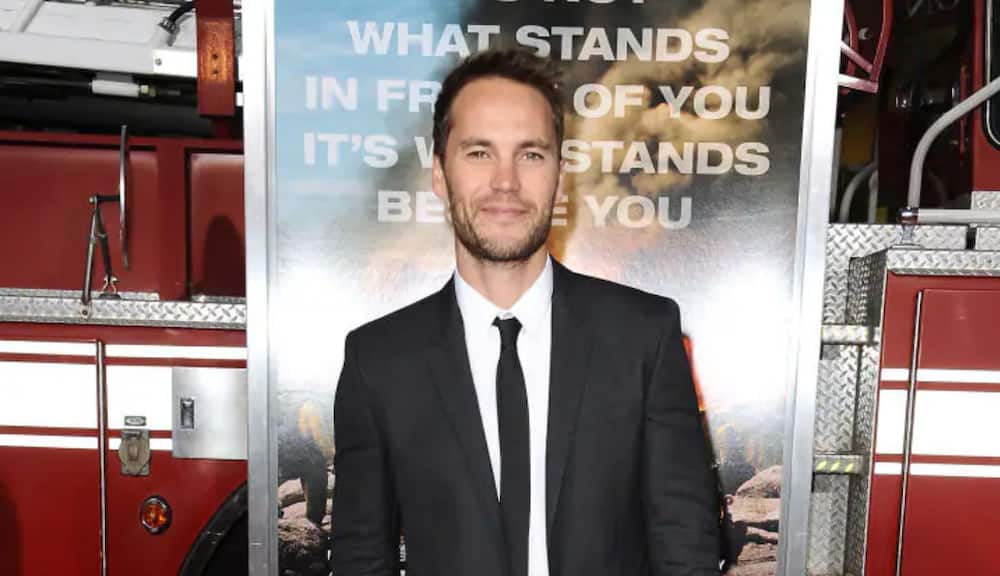 Taylor Kitsch's height