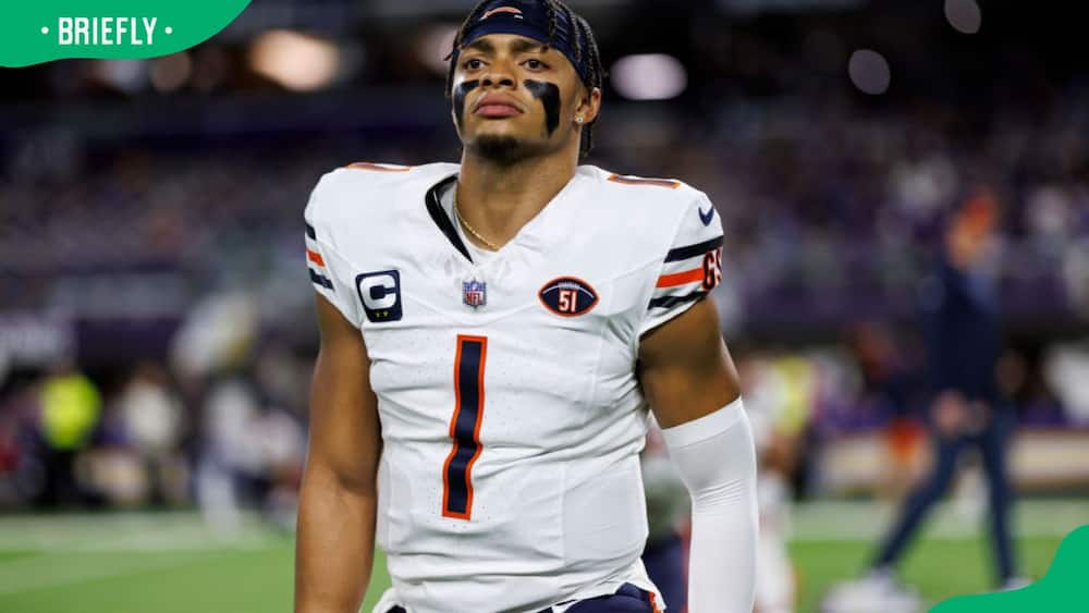 Justin Fields during an NFL football game against the Green Bay Packers at Lambeau Field in 2024