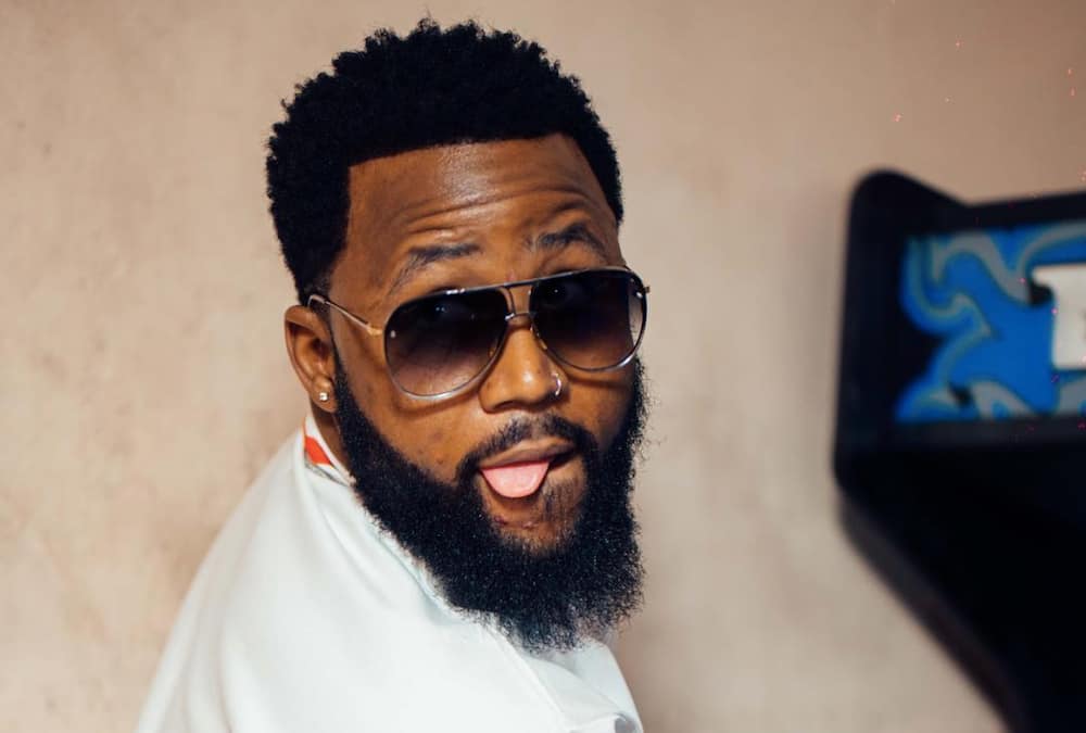 Cassper was amused to find someone who looks like him