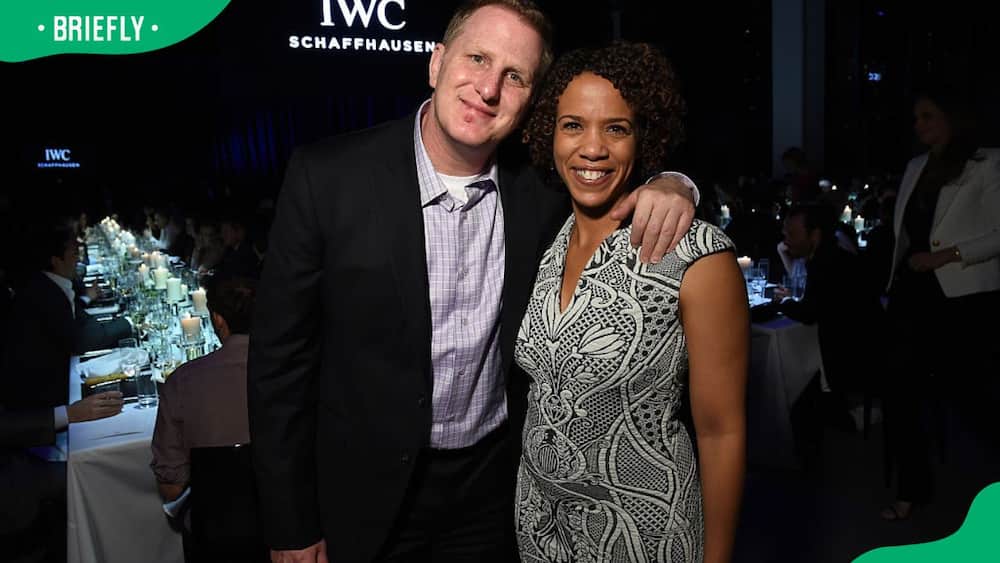 Who is Rapaport's wife?