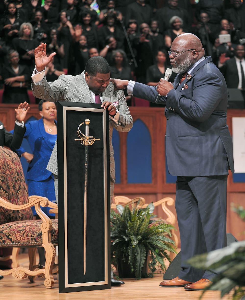 T.D. Jakes T.D. Jakes
