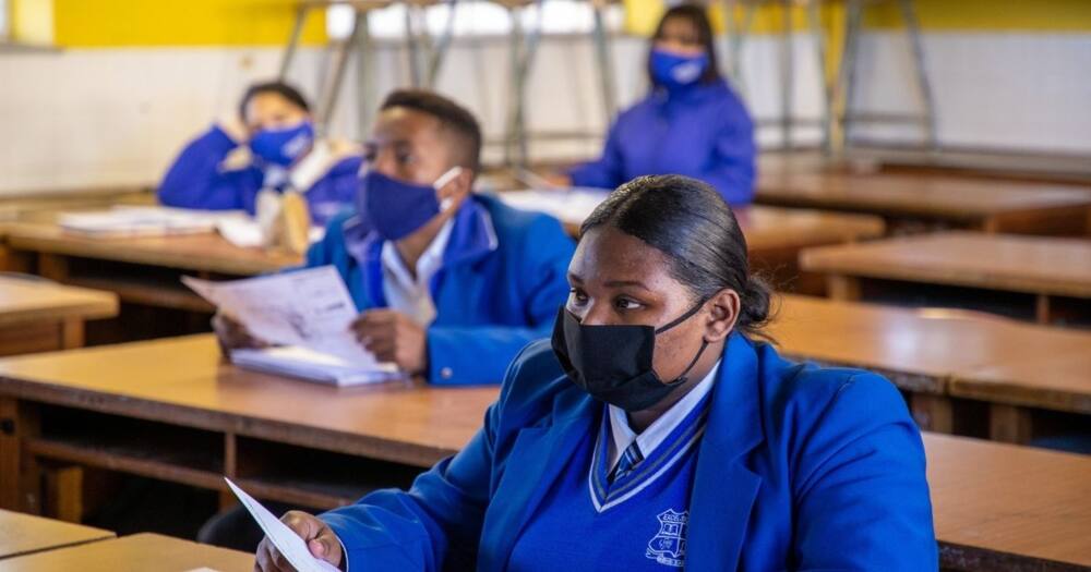 Matric results 2021: Western Cape pass rate drops, bachelor's pass improves