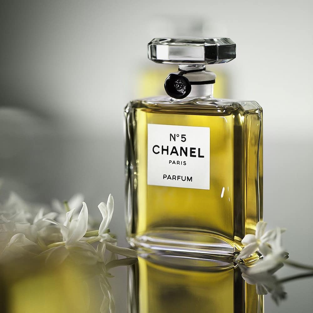 TOP 5 LUXURY PERFUMES IN THE WORLD