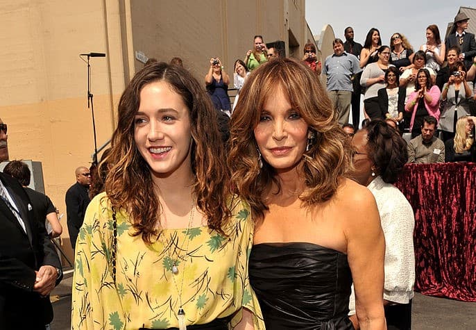 What does Jaclyn Smith's daughter do?