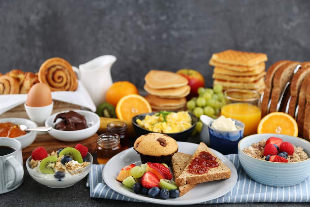 Healthy breakfast platter