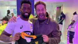 Siya Kolisi hangs out with famous actor Gerard Butler, gives fans the feels
