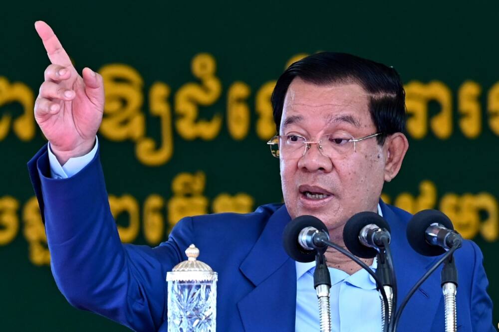 Cambodian Pm Hun Sen Dumps Facebook On Eve Of Poll Campaign Za 9525