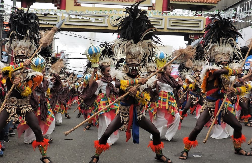 Tswana culture, people, food, language, traditions, ceremony, dance and ...