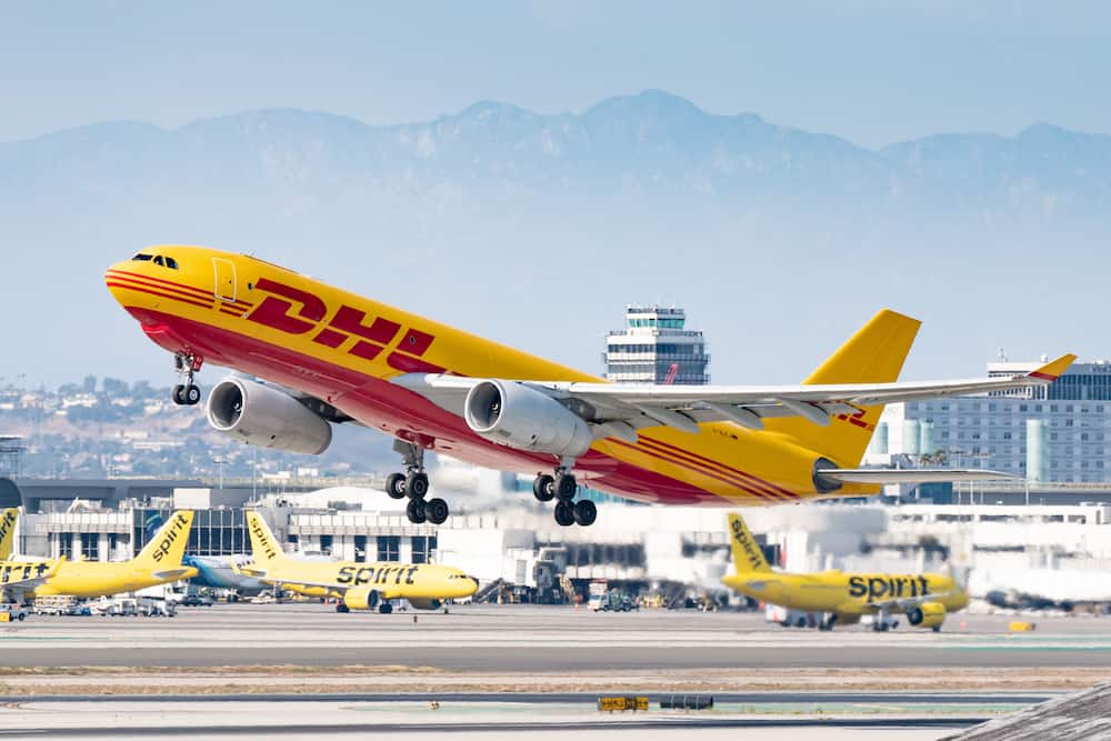 DHL shipping services