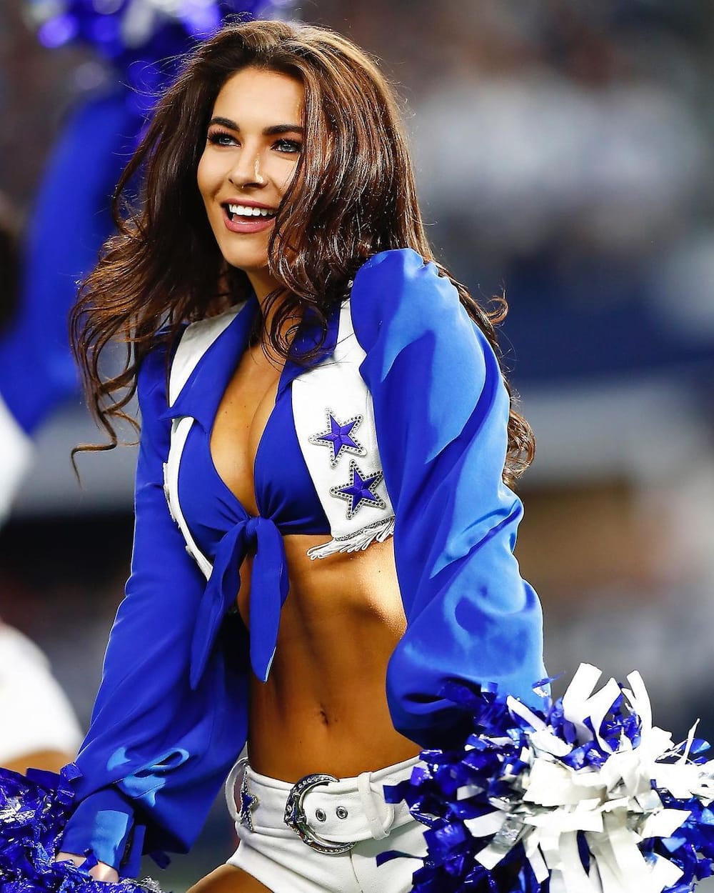 The 10 hottest cheerleaders in the NFL - Muscle & Fitness