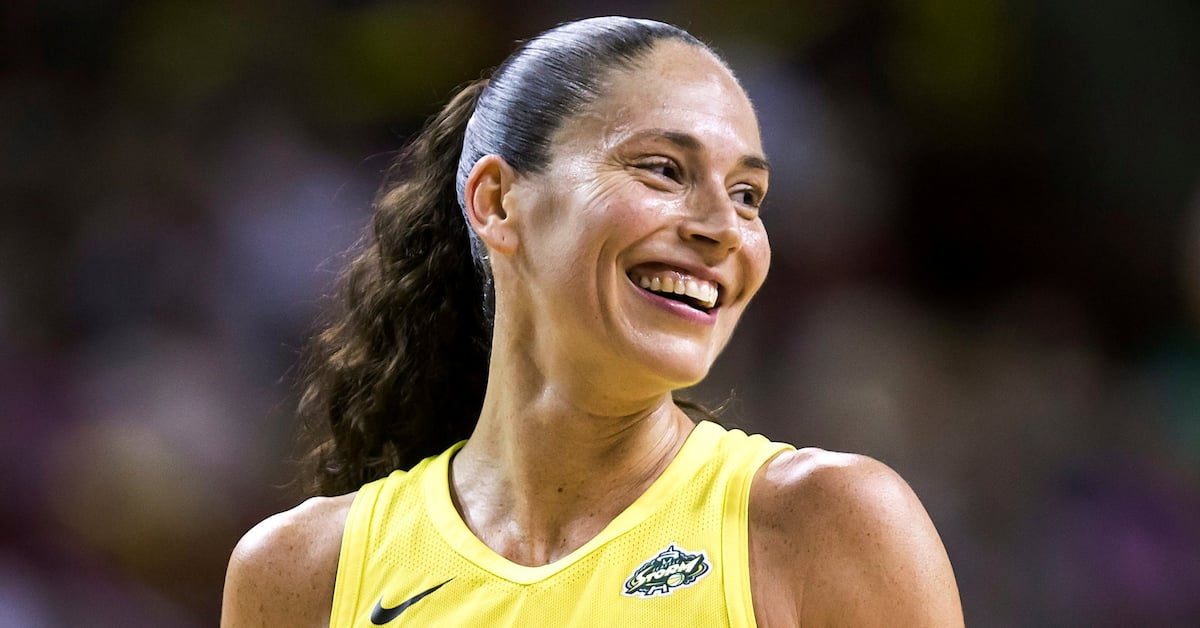 Sue Bird's net worth, age, married, stats, salary, is she related to Larry  Bird? 