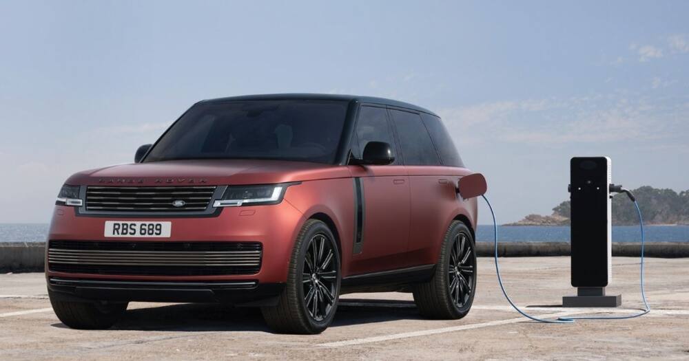 The Range Rover Plug-in hybrid P510e priced from R3,5 millionn is now available to order in Mzansi