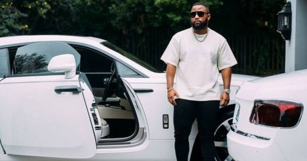 Cassper Nyovest Signs Big Deal With His Accountant Present for 1st Time ...