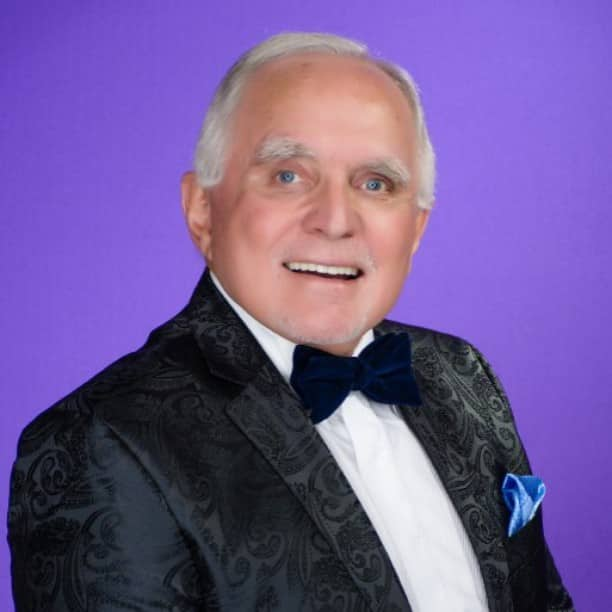 Dan Pena's net worth