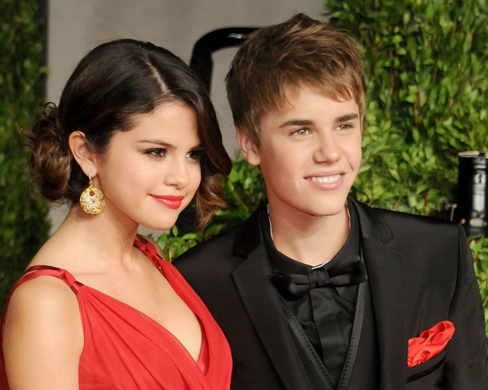 Who is Selena Gomez dating now?
