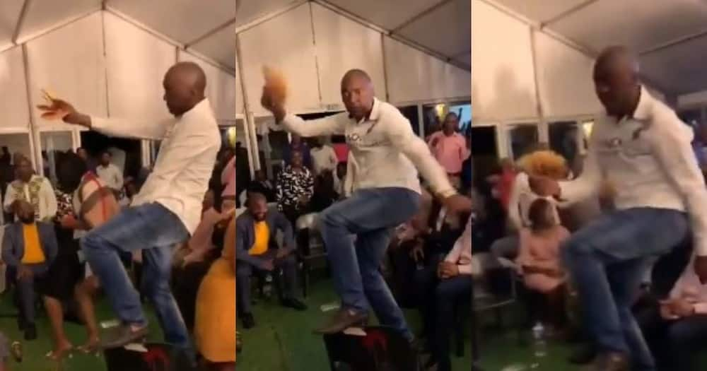 SA reacts to man flaunting wads of cash