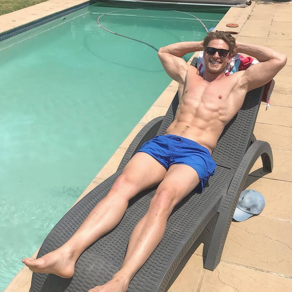 Lee Thompson age, spouse, parents, rugby career, The Bachelor SA, hot photos, modelling and Instagram