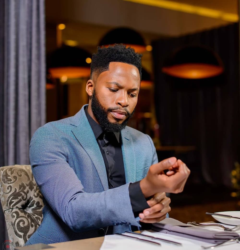 What did Nay Maps study? What did Nay Maps study?
