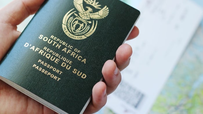 ID and passport application FNB and other banks in 2023 (infographic)