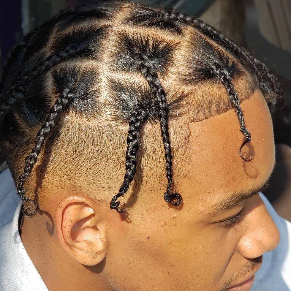 Featured image of post Braids On Men With Short Hair / Awesome braid styles for short haired men.