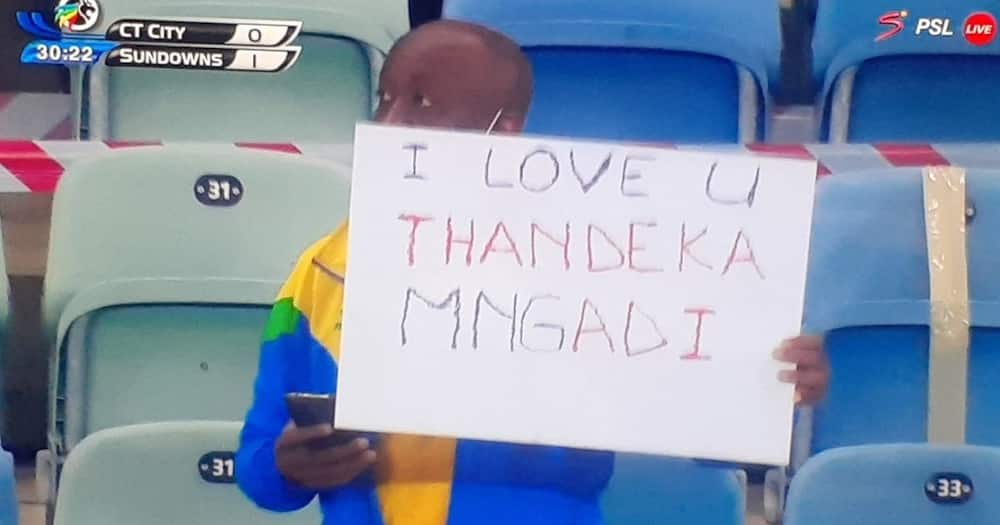 Lol: Mzansi Has No Chill for Loved up Man Who Poured Heart Out at PSL Match