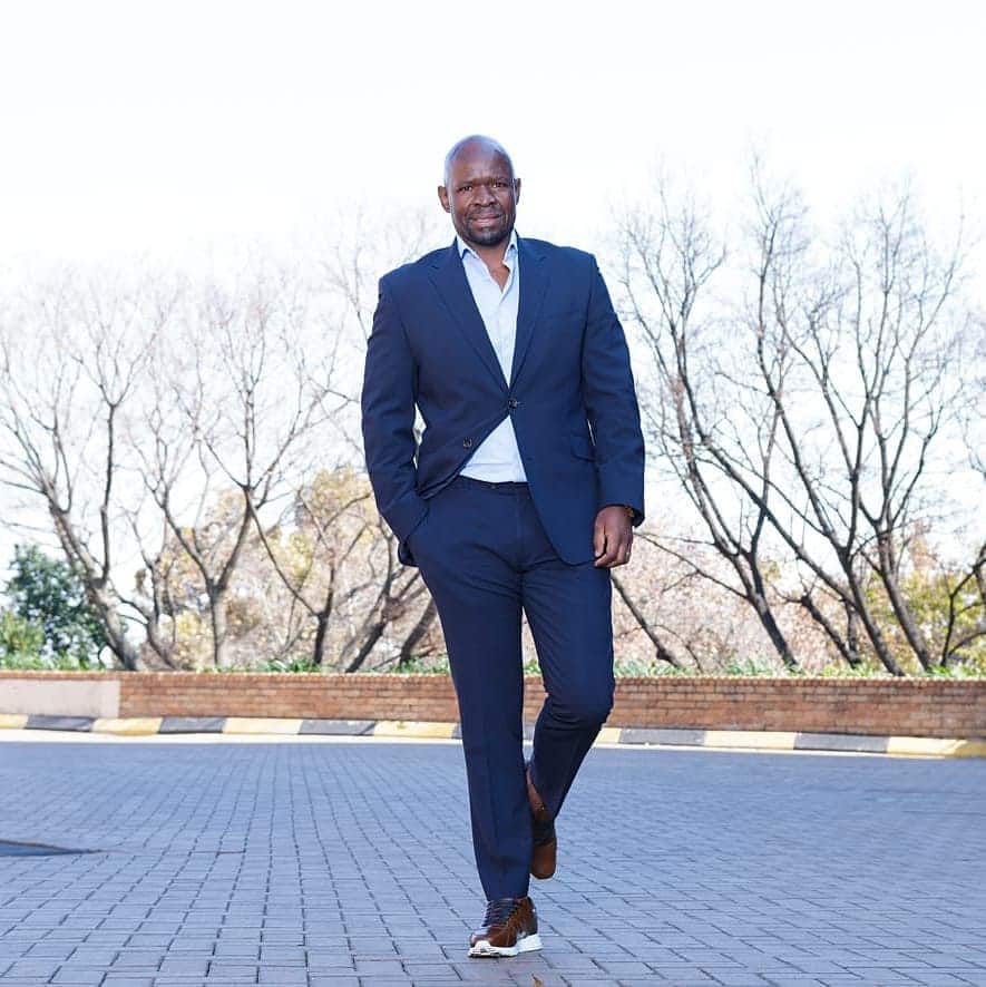 Steve Komphela biography: age, nationality, children, wife, education, teams coached, interview, memes, book, Instagram and latest news