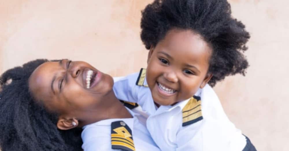 Sweet Little Girl Dresses Like Ship Navigator Mom for Career Day: “Ahoy Captain Sama”