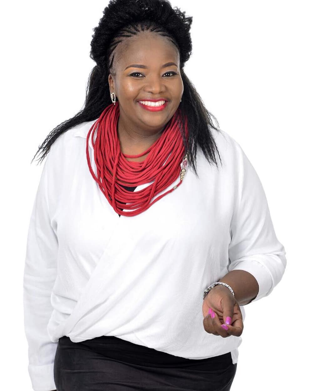 Winnie Khumalo age, family, parents, songs, albums, record labels, TV ...