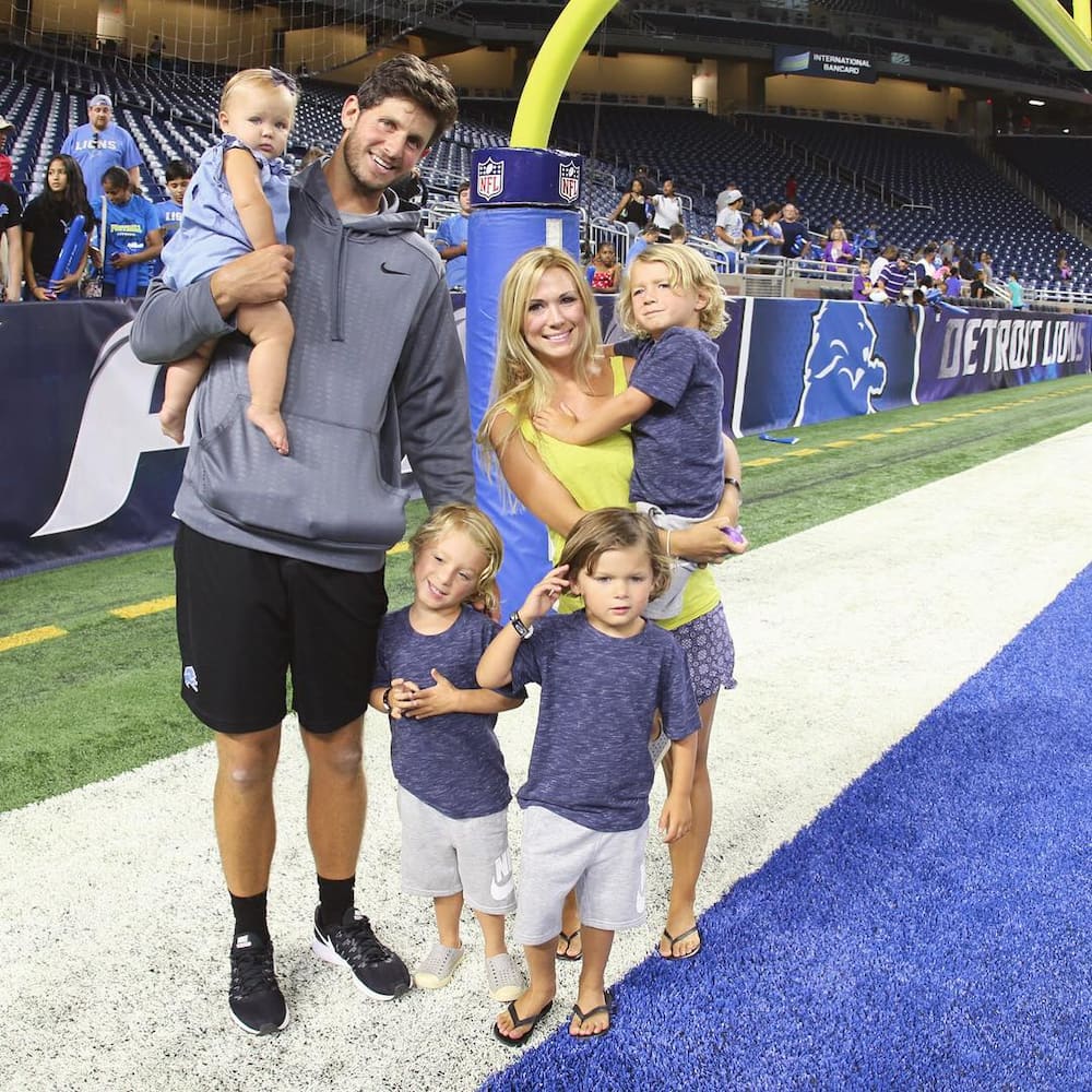 Dan Orlovsky misses practice Wednesday as wife delivers triplets