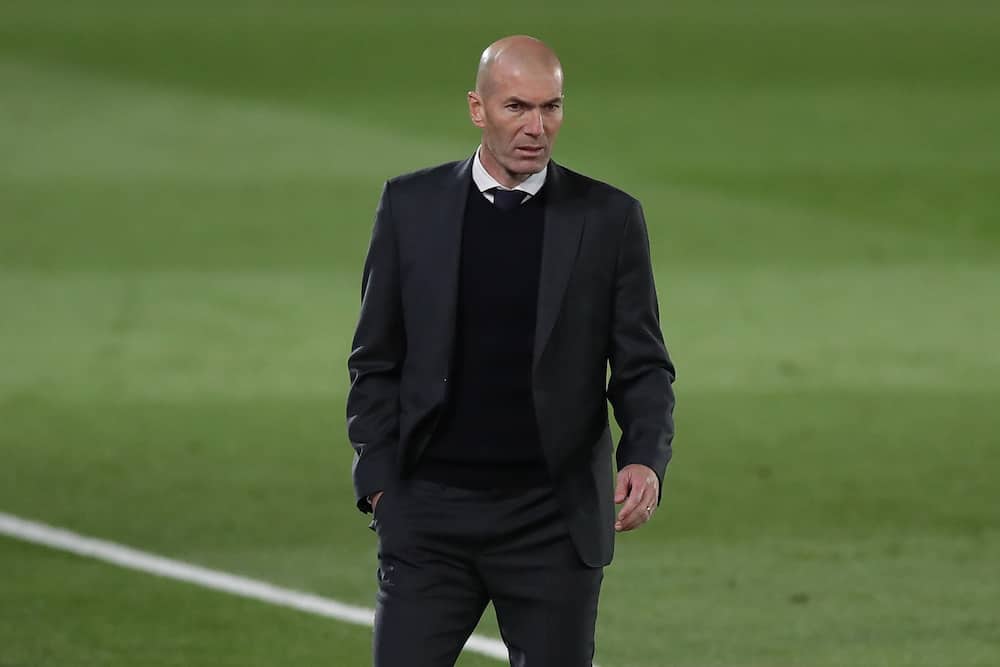 Zinedine Zidane of Real Madrid CF gives instructions during the La Liga Santander