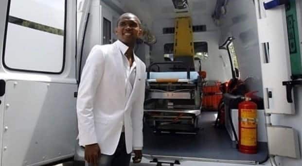Samuel Eto’o donates ten ambulances to Cameroon health service