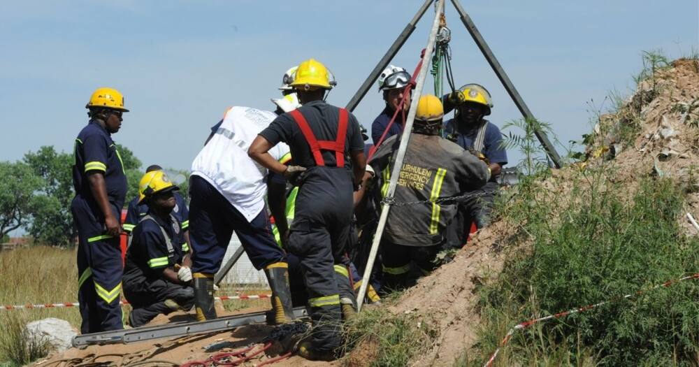 3 illegal miners die, collapsed cave, Nuttaboy Mine. Northern Cape, 10 rescued, Minster of Mineral Resources and Energy Deputy Dr Nobuhle Nkabane
