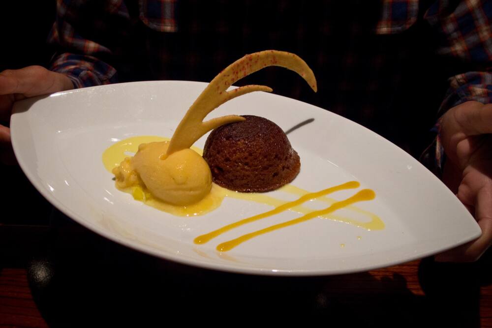 How to make malva pudding sauce How to make malva pudding sauce
