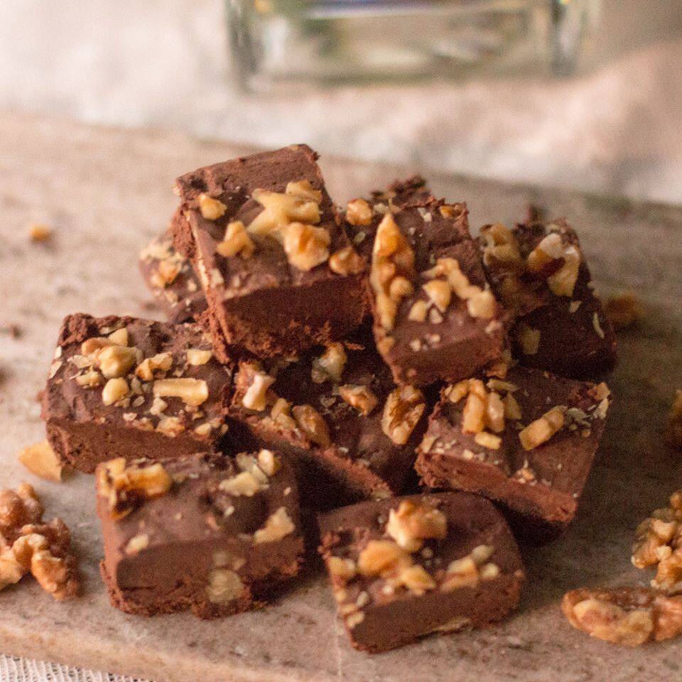 easy microwave fudge