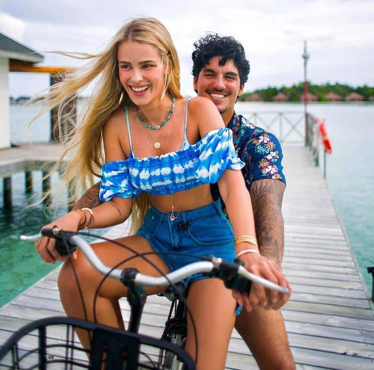 Gabriel Medina and Yasmin Brunet