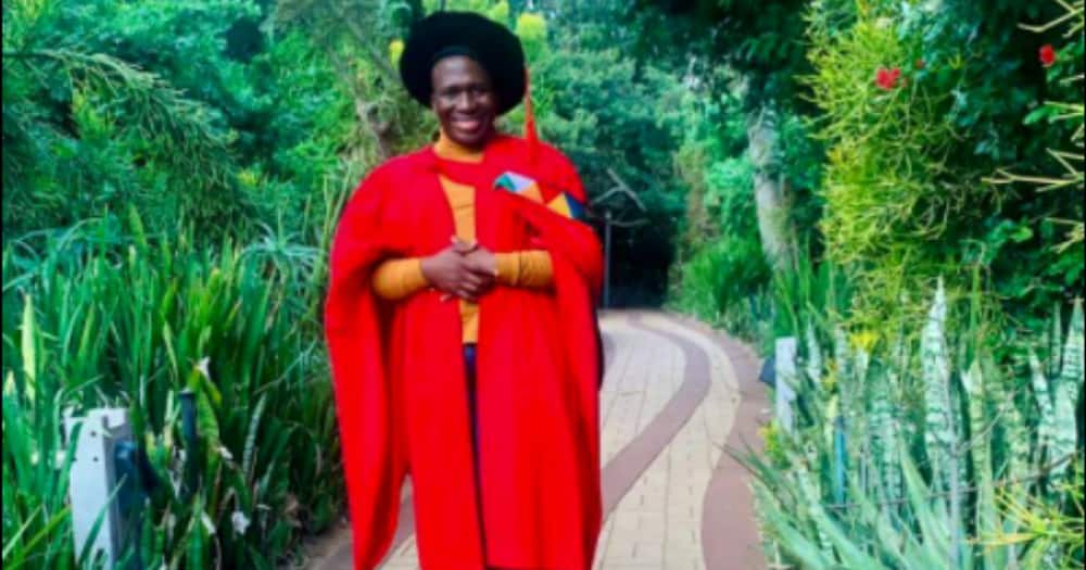 Meet Dr Themba Nxumalo, the Inspiring Medical Graduate Who Shares His Advice